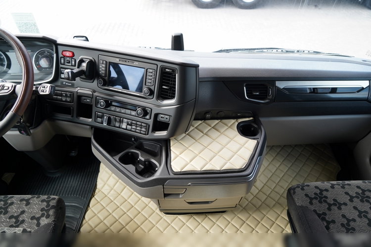 Scania S 450 / FIRANKA 7.7 M / 60 M3 / SOLÓWKA / 6X2 / OŚ PODNOSZONA / 2019 / zdjęcie 35