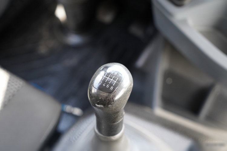 Mercedes / AXOR 2633 / 6X4 / SKRZYNIOWY - 6, 55 M / MOCNA PODŁOGA / HDS FASSI F155 / wysów: 10 M / MAX UDŹWIG 6 000 KG / MANUAL  / STEROWANIE RADIOWE / zdjęcie 43