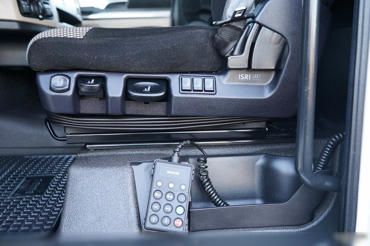 MAN TGX 18. 460 / MEGA / LOWDECK / REGULOWANE SIODŁO / OPONY 100% /  NAVI / PO KONTRAKCIE SERWISOWYM  zdjęcie 23