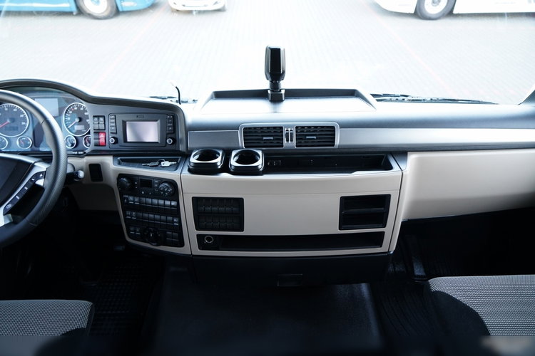 MAN TGX 18. 460 / MEGA / LOWDECK / REGULOWANE SIODŁO / OPONY 100% /  NAVI / PO KONTRAKCIE SERWISOWYM  zdjęcie 32