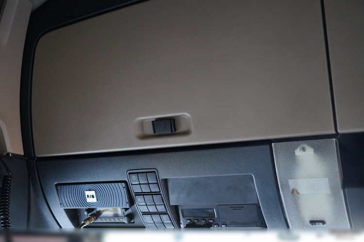 MAN TGX 18. 460 / MEGA / LOWDECK / REGULOWANE SIODŁO / OPONY 100% /  NAVI / PO KONTRAKCIE SERWISOWYM  zdjęcie 34