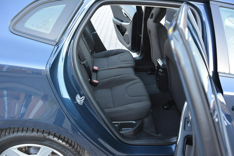 V40 Xenon Ledy Virtual Zegary Parktroni ASO do końca Volvo zdjęcie 15