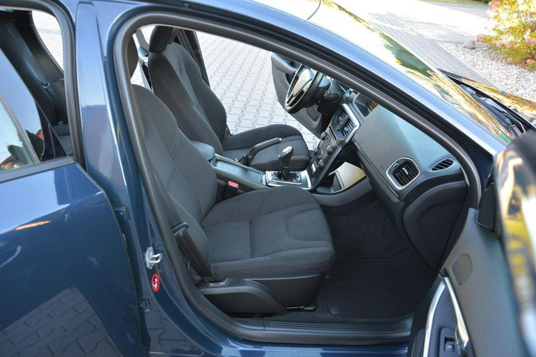 V40 Xenon Ledy Virtual Zegary Parktroni ASO do końca Volvo zdjęcie 16