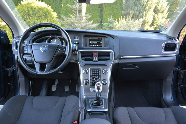 V40 Xenon Ledy Virtual Zegary Parktroni ASO do końca Volvo zdjęcie 23