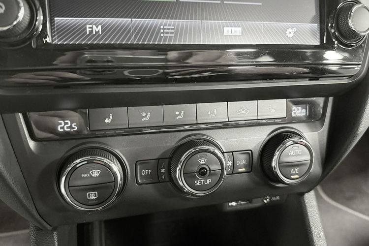 Skoda Octavia 2.0TDI184KM RS VRS Mode DSG Keesy CANTON Panorama ACC zdjęcie 24