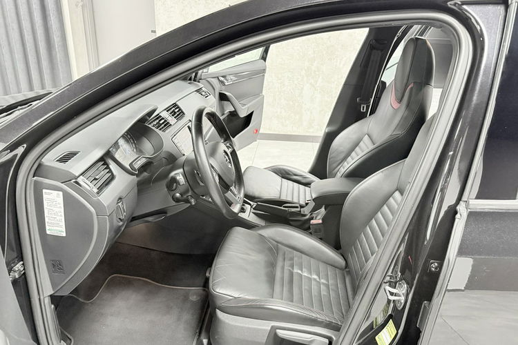 Skoda Octavia 2.0TDI184KM RS VRS Mode DSG Keesy CANTON Panorama ACC zdjęcie 39