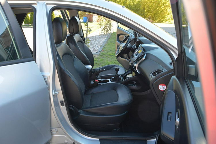 Hyundai ix35 2.0CRDI(136KM) Premium Panorama Skóry duża Navi Kamera ASO zdjęcie 14