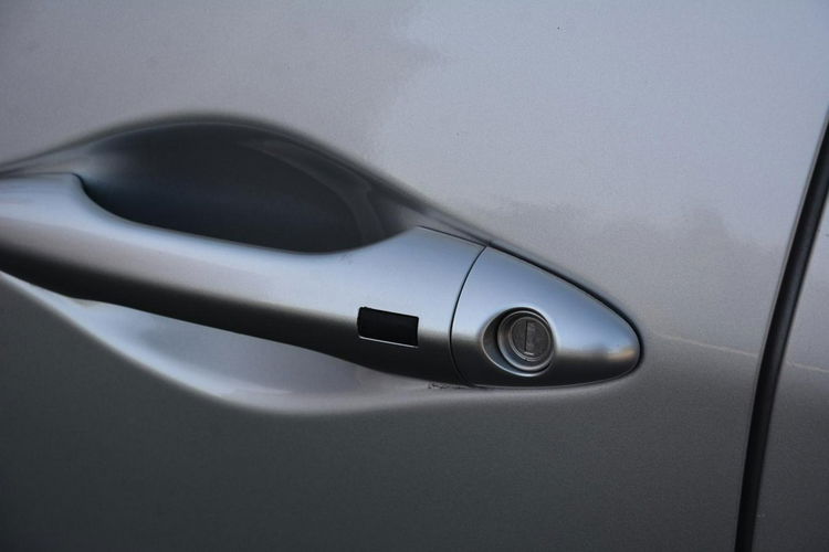 Hyundai ix35 2.0CRDI(136KM) Premium Panorama Skóry duża Navi Kamera ASO zdjęcie 30