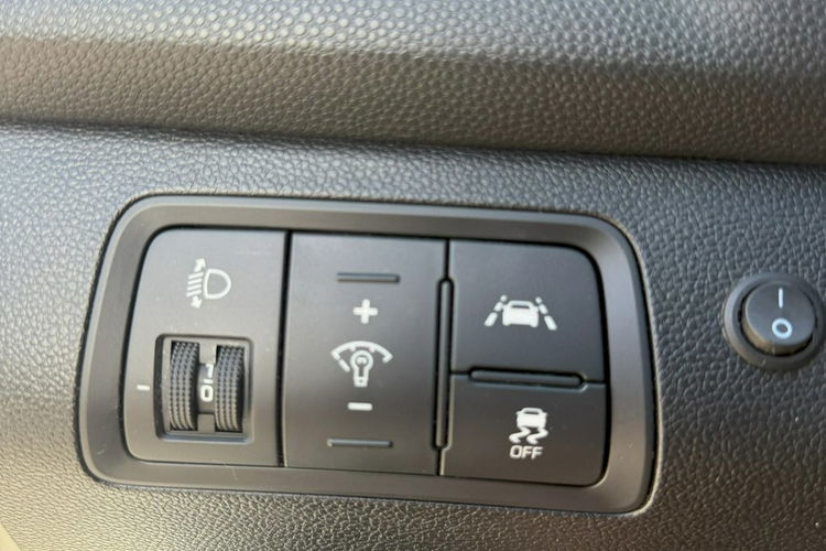 Hyundai i20 Navi Kamera Asysten Pasa Led Salon Polski 68 tyś przebieg Gwarancja zdjęcie 16