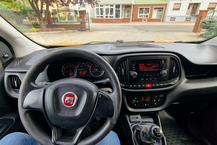 Fiat Doblo (Nr. 116) Doblo Maxi.3 osobowy, 2.0 MultiJet 135 KM , KLIMA, 2016 rok zdjęcie 17