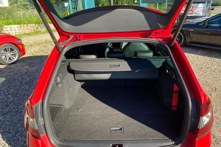 Skoda Octavia 2.0 tsi 240 KM kolor individual full opcja mały przebieg zdjęcie 18