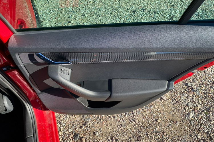 Skoda Octavia 2.0 tsi 240 KM kolor individual full opcja mały przebieg zdjęcie 20