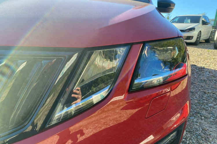 Skoda Octavia 2.0 tsi 240 KM kolor individual full opcja mały przebieg zdjęcie 21