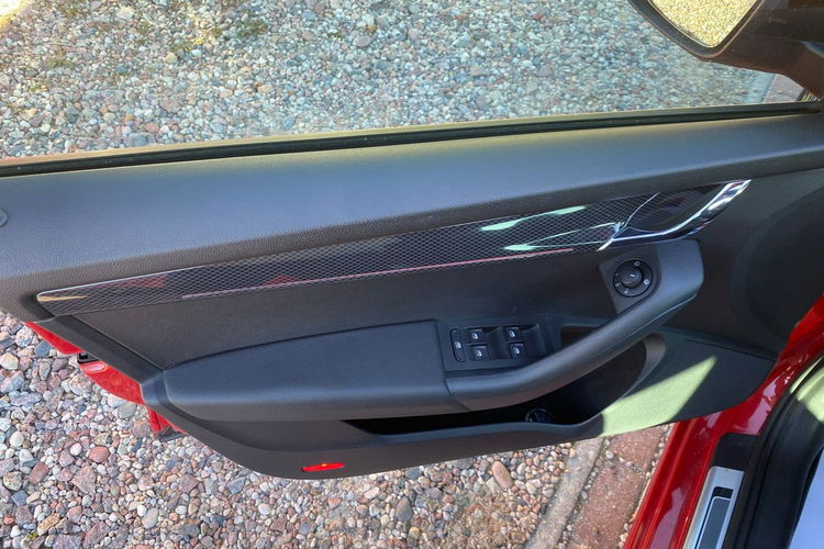 Skoda Octavia 2.0 tsi 240 KM kolor individual full opcja mały przebieg zdjęcie 29