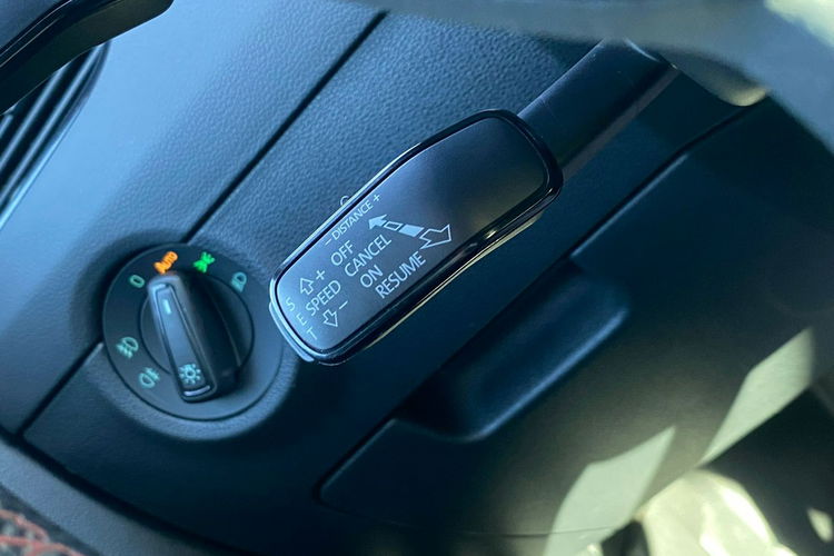 Skoda Octavia 2.0 tsi 240 KM kolor individual full opcja mały przebieg zdjęcie 50