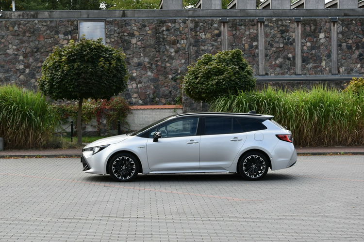 Toyota Corolla 1.8Hybrid 2021r. SALON Kamera FullLED Climatronic Virtual 66tkm zdjęcie 23