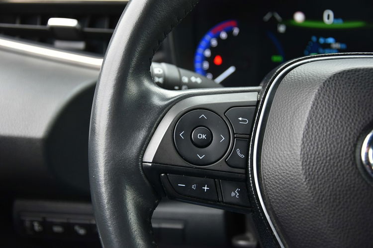 Toyota Corolla 1.8Hybrid 2021r. SALON Kamera FullLED Climatronic Virtual 66tkm zdjęcie 30