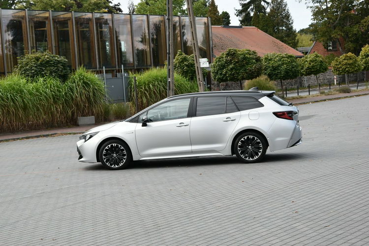 Toyota Corolla 1.8Hybrid 2021r. SALON Kamera FullLED Climatronic Virtual 66tkm zdjęcie 5