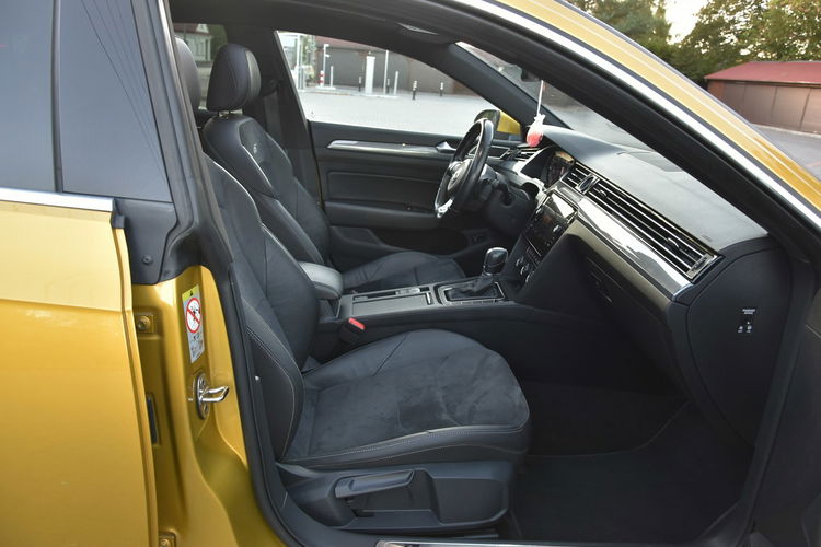 Volkswagen Arteon 4Motion 2.0TDi 239KM DSG 2019r. R-Line Kamera LEDy Panorama zdjęcie 12
