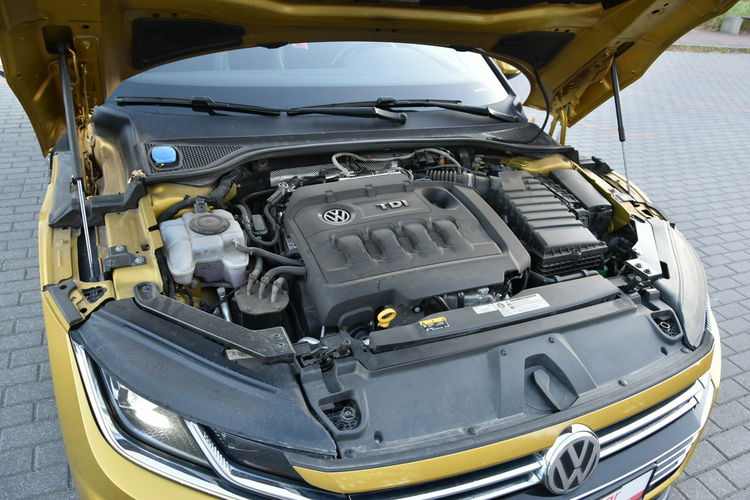 Volkswagen Arteon 4Motion 2.0TDi 239KM DSG 2019r. R-Line Kamera LEDy Panorama zdjęcie 30