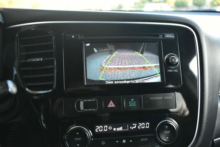 Mitsubishi Outlander 4WD 2.0 150KM Automat 2015r. lift 4x4 Climatronic LED NAVI Kamera zdjęcie 10