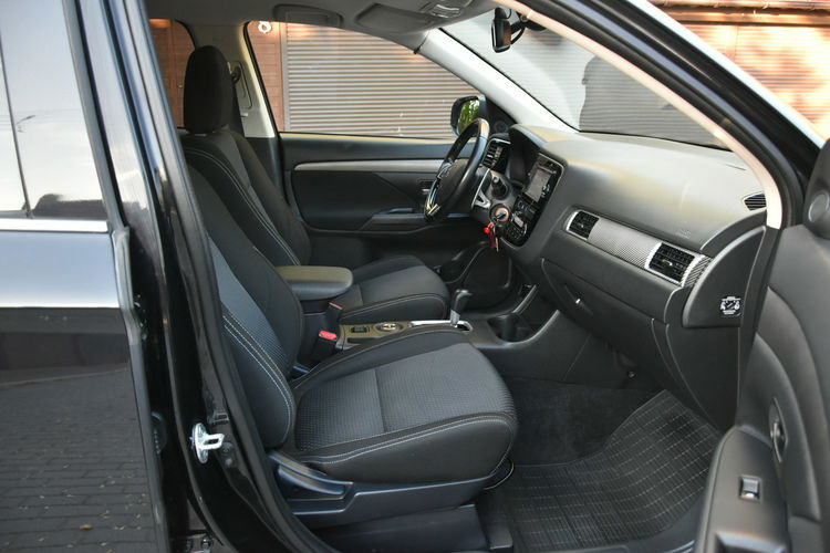 Mitsubishi Outlander 4WD 2.0 150KM Automat 2015r. lift 4x4 Climatronic LED NAVI Kamera zdjęcie 12