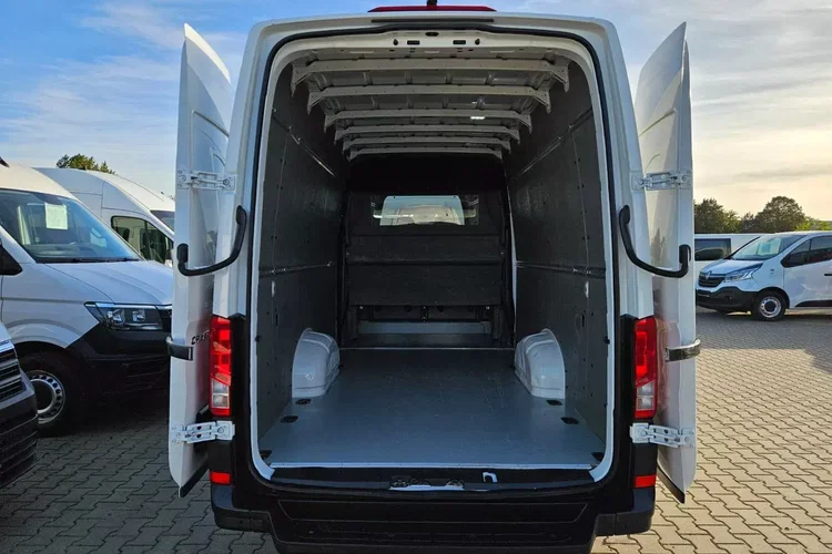 Volkswagen Crafter L4H2 109900zł NETTO Brygadówka 7 osób 2.0TDi/140KM zdjęcie 12
