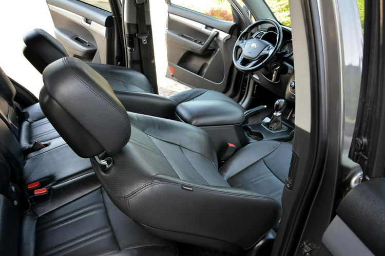 Kia Sorento Lift 4x4 Skóry Ledy bi-xenon Kamera Wentylacja Park Assist Hak zdjęcie 17