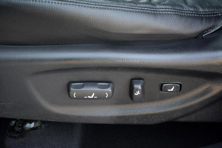 Kia Sorento Lift 4x4 Skóry Ledy bi-xenon Kamera Wentylacja Park Assist Hak zdjęcie 21