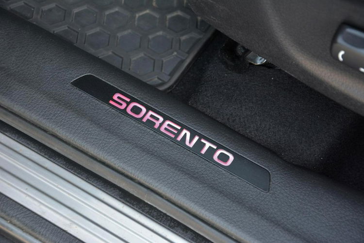 Kia Sorento Lift 4x4 Skóry Ledy bi-xenon Kamera Wentylacja Park Assist Hak zdjęcie 33