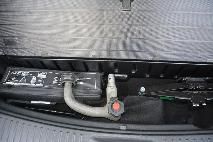 Kia Sorento Lift 4x4 Skóry Ledy bi-xenon Kamera Wentylacja Park Assist Hak zdjęcie 36