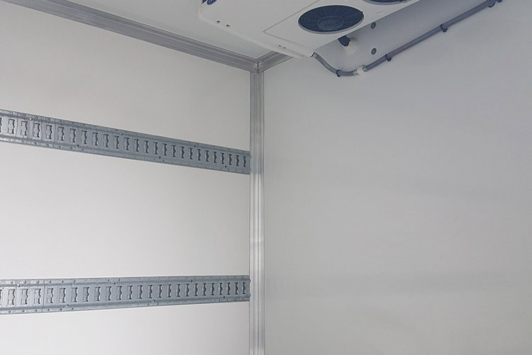 Renault Master 8EP CHŁODNIA 4.20x2.10x2.00 IZOTERMA AGREGAT CARRIER GRZANIE KLIMA zdjęcie 24