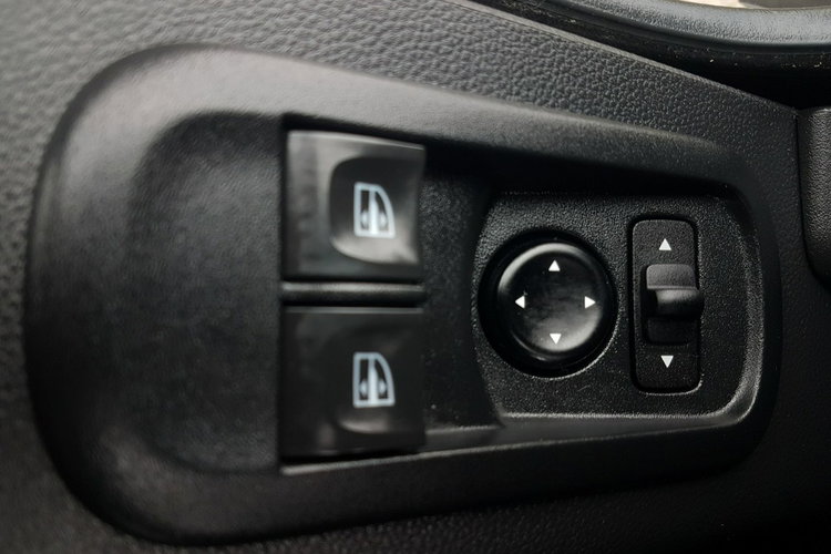 Renault Master 8EP CHŁODNIA 4.20x2.10x2.00 IZOTERMA AGREGAT CARRIER GRZANIE KLIMA zdjęcie 9