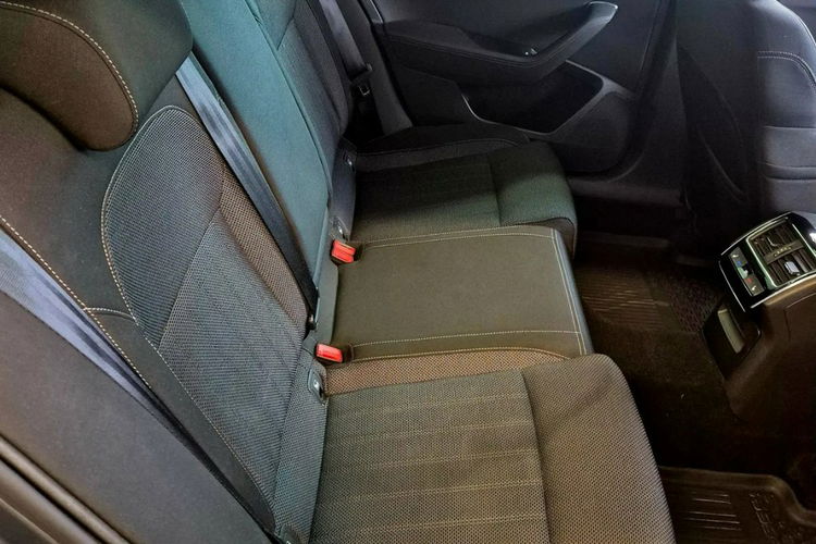 Skoda Superb zdjęcie 13