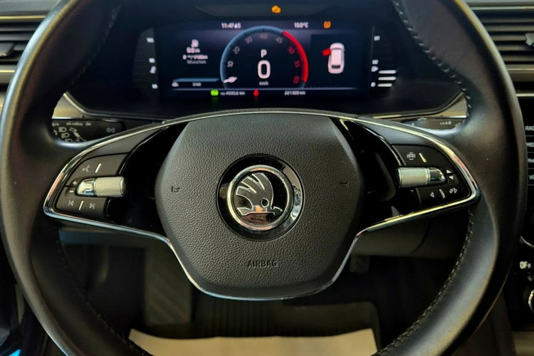 Skoda Superb zdjęcie 18