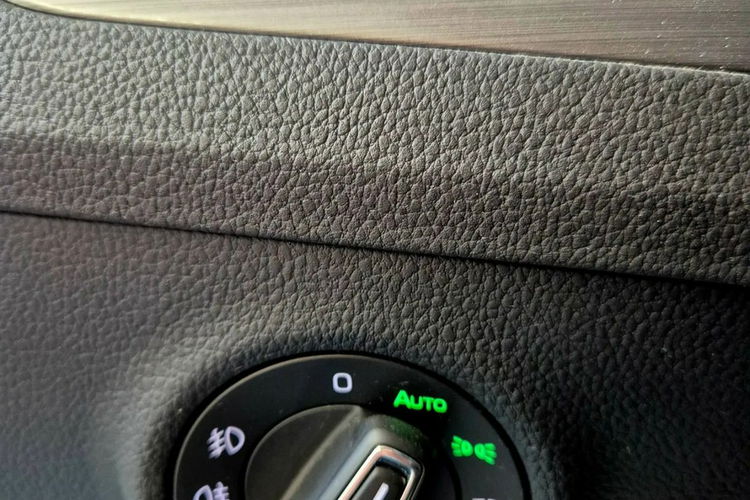 Skoda Superb zdjęcie 29