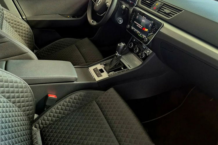 Skoda Superb zdjęcie 14