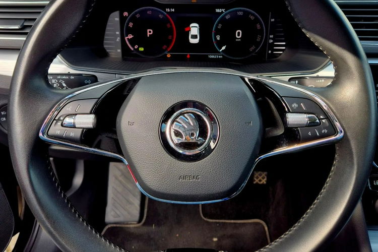 Skoda Superb zdjęcie 19