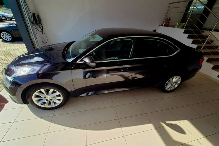 Skoda Superb zdjęcie 2