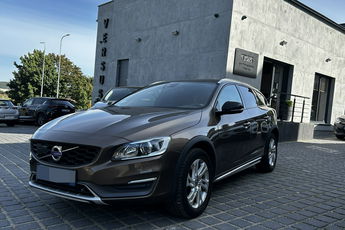 Volvo V60 Cross Country 2.0D 190KM Automat Skóry Navi Bixenon czarny sufit