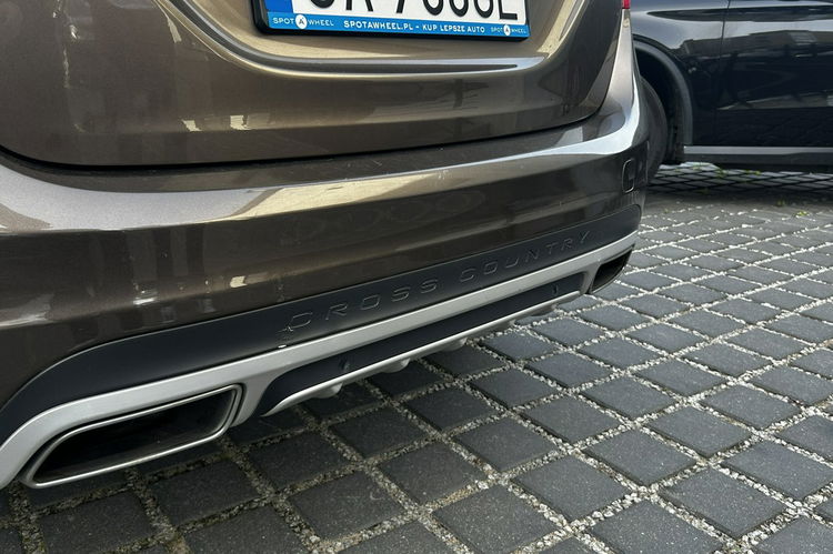 Volvo V60 Cross Country 2.0D 190KM Automat Skóry Navi Bixenon czarny sufit zdjęcie 17