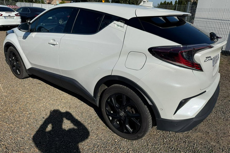 Toyota C-HR navi, automat, hybryda, zarejestrowana zdjęcie 12