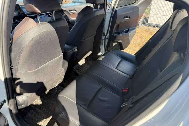 Toyota C-HR navi, automat, hybryda, zarejestrowana zdjęcie 16