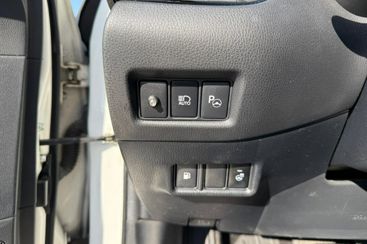 Toyota C-HR navi, automat, hybryda, zarejestrowana zdjęcie 26