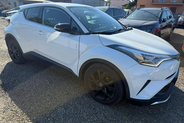 Toyota C-HR navi, automat, hybryda, zarejestrowana zdjęcie 9