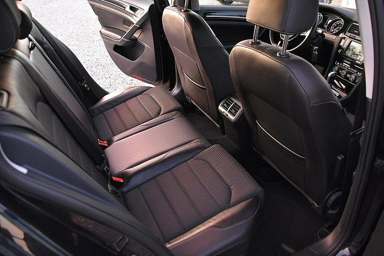 Volkswagen Golf 2.0tdi 150Km Xenon Pół-Skóra Led Navi Kamera Gwarancja zdjęcie 22