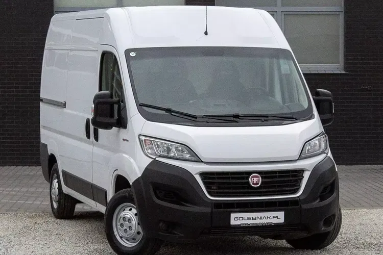 Fiat Ducato 2.3 L2H2 ŚREDNI Professional zdjęcie 2