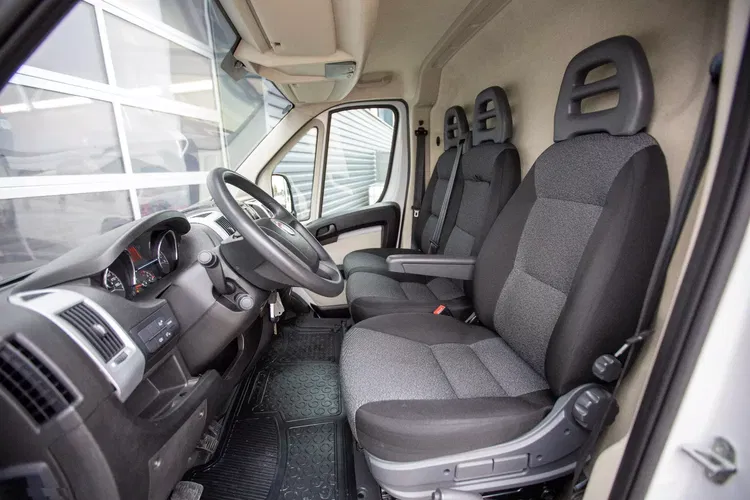 Fiat Ducato 2.3 L2H2 ŚREDNI Professional zdjęcie 6