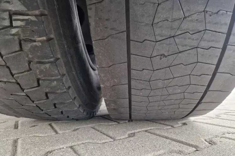 Scania R500A4X2NA zdjęcie 9