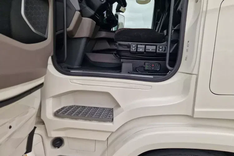 Scania R500A4X2NA zdjęcie 10